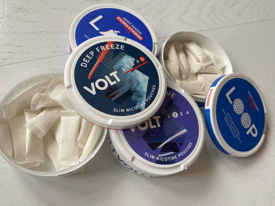 Ulkomailta tuotavissa tupakattomissa nikotiinipusseissa voi olla hyvin suuria pitoisuuksia nikotiinia.