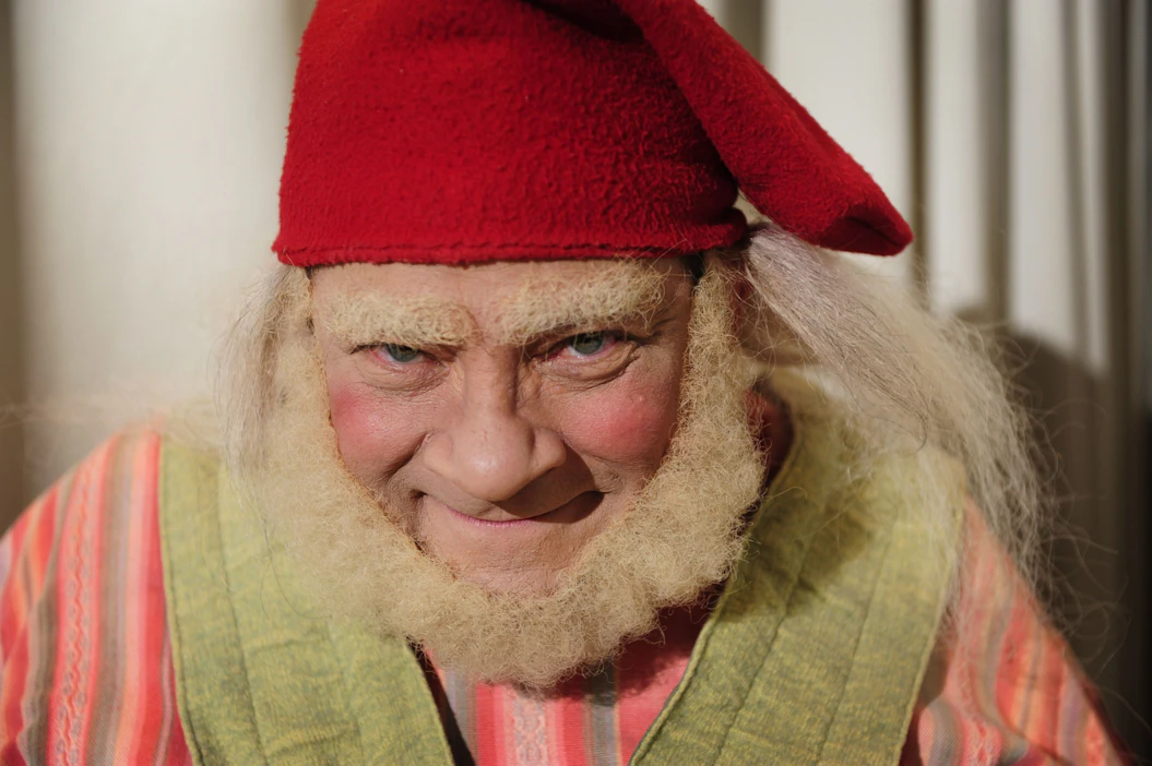Ojansivu nähtiin televisiossa tonttu Toljantetina Yleisradion pitkäaikaisessa lastenohjelmassa vuosina 1998–2013. LEHTIKUVA / HEIKKI SAUKKOMAA.