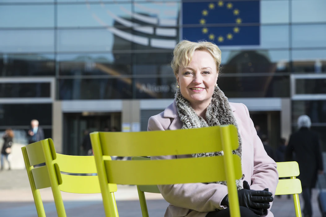 EU:n ennallistamistavoitteiden pitää olla realistia ja toiminnan kustannustehokasta, meppi Elsi Katainen (kesk.) vaatii.