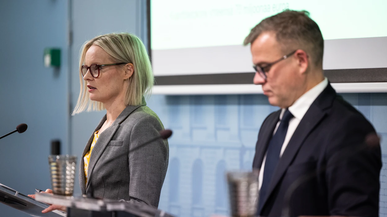 Hallitus on ajautunut pääministeri Petteri Orpon (kok.) ja valtiovarainministeri Riikka Purran (ps.) johdolla vastakkain ammattiyhdistysliikkeen kanssa.