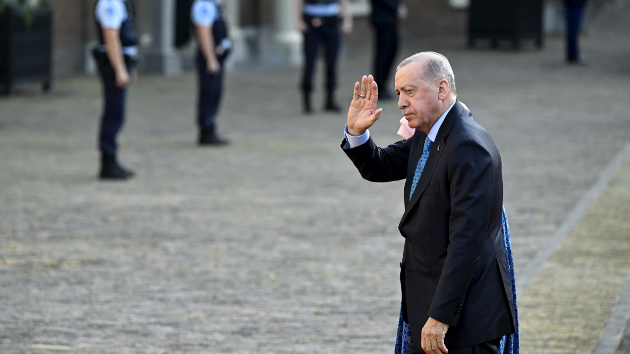 Turkin presidentti Recep Tayyip Erdogan saapui tiistaina sotilasliitto Naton huippukokoukseen Hollantiin. LEHTIKUVA / Emmi Korhonen.