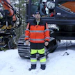 Henri Rantala päätyi tekemään energiapuunkorjuuta tasatakseen maarakennuksen kausivaihteluita.