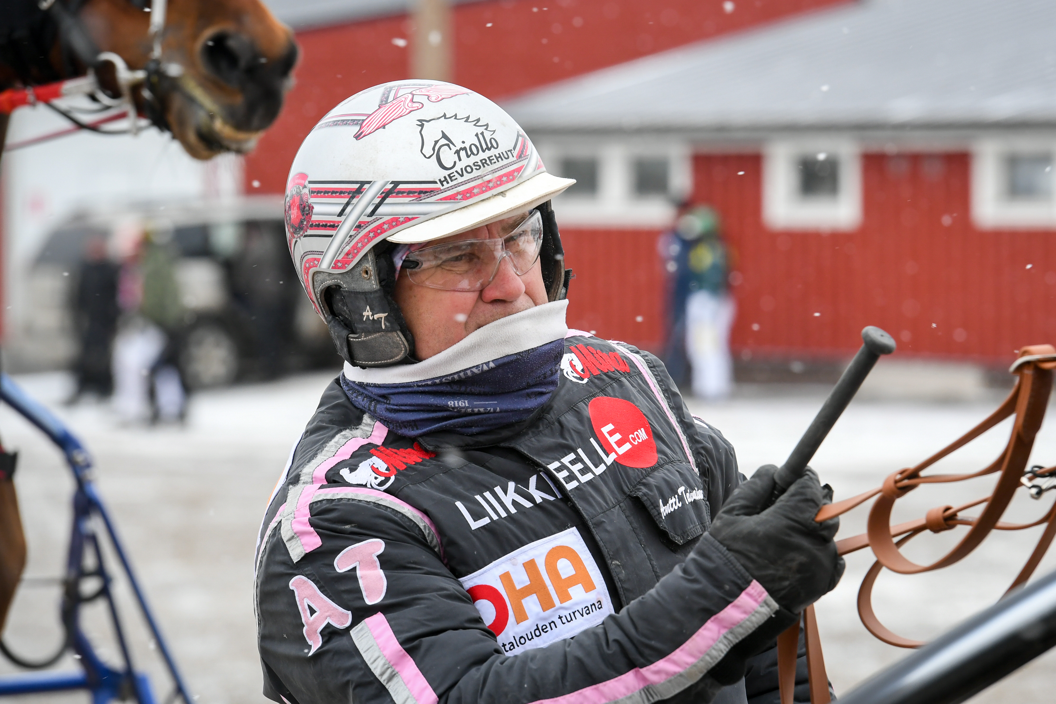 Antti Teivainen on ohjastanut urallaan yli 8500 voittoa. 2000 näistä on tullut Vermosta.