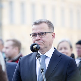 Kokoomuksen puheenjohtaja Petteri Orpo on johtanut neuvotteluja Säätytalolla nyt kolme viikkoa.
