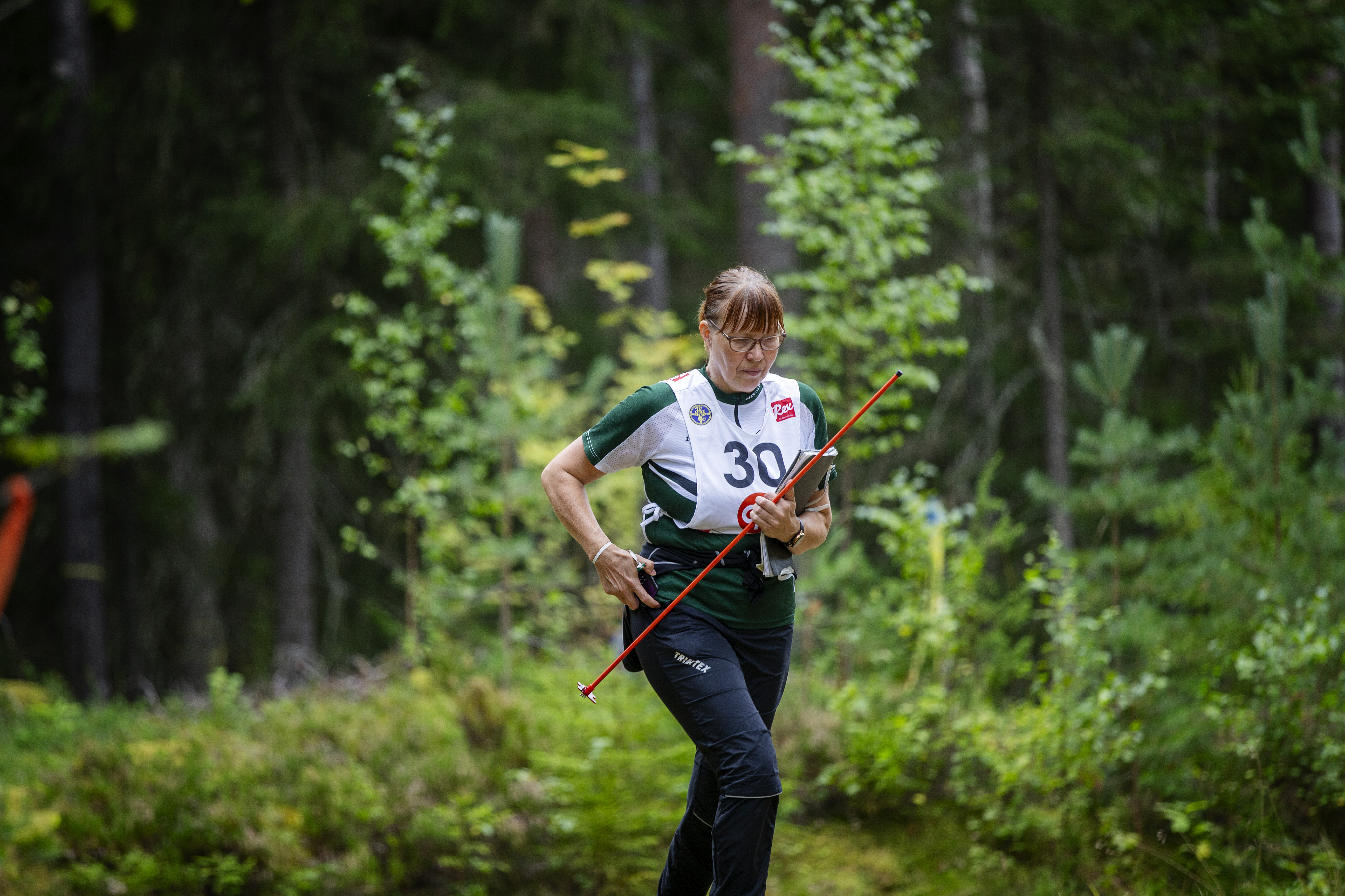 Metsätaitoilu haastaa myös metsänomistajalle hyödyllisiä taitoja.