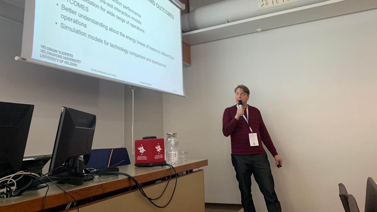 Helsingin yliopiston maatalousteknologian professori Antti Lajusella oli päivillä esillä myös oma tutkimusaiheensa.