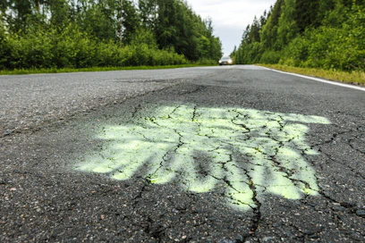 Kustannusten nousu on vähentänyt tien korjaamista.
