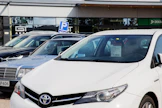 Hallitus keventää viimeistään vuonna 2017 rekisteröityjen keskipäästöisten autojen ajoneuvoverotusta.