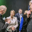 Jukka Karhumaa (vas.) Siikajoelta haastatteli ministeri Sari Essayahia paneelin jälkeen. Tero Hemmilä ja Mikael Pentikäinen saivat myös vastata kysymyksiin.