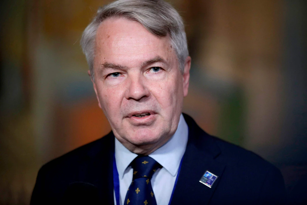 Ulkoministeri Pekka Haavisto (vihr.) totesi Oslossa pidetyn Naton epävirallisen ulkoministerikokouksen päätteeksi, että kaksi asiaa puhuu sen puolesta, että Turkki voisi ratifioida Ruotsin varsin pian. LEHTIKUVA/AFP.