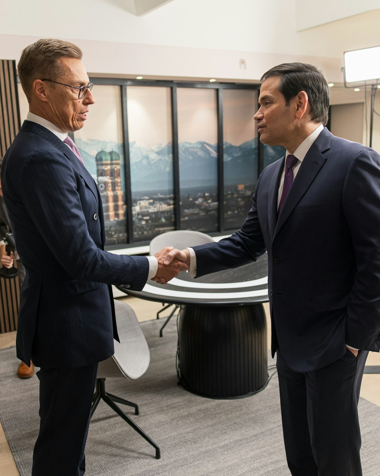 Brittiläinen The Economist -lehti haastatteli sekä Stubbia että Rubiota Münchenissä.