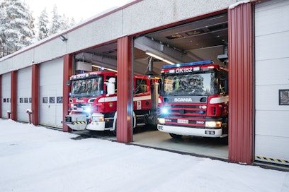 Tulipaloa sammuttamaan lähti 23 pelastuslaitoksen yksikköä. Kuvituskuva.