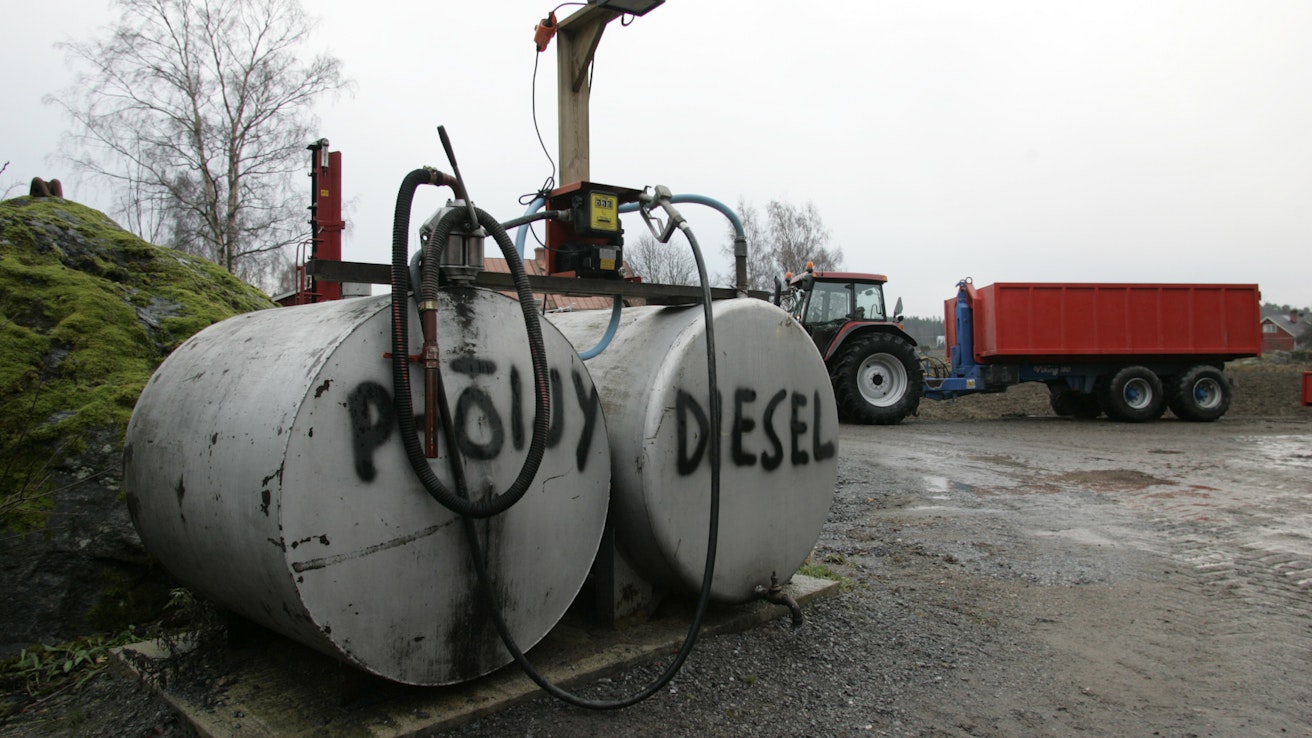 Dieseliä kevyemmin verotetun polttoöljyn raju kallistuminen herättää ihmetystä.