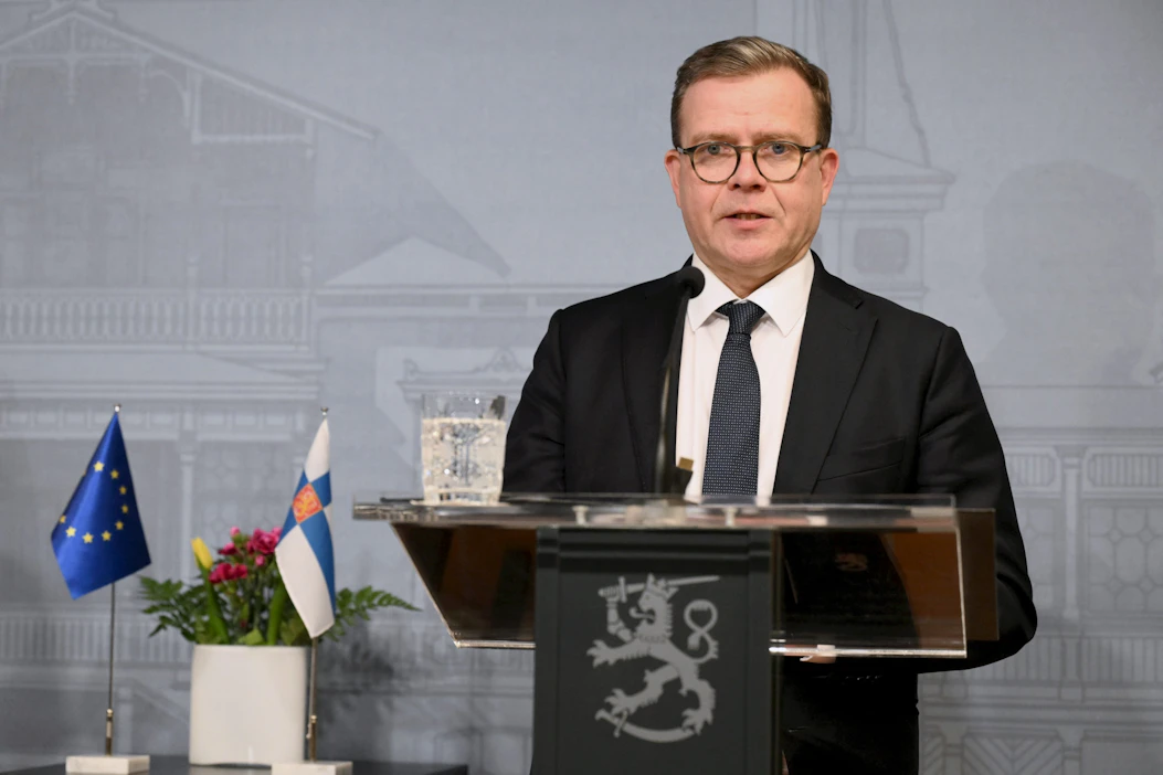 Pääministeri Petteri Orpon (kok.) mukaan EU on nykyisellään Ukrainan suurin tukija, mutta sen on pystyttävä tekemään enemmän. LEHTIKUVA / Jussi Nukari.