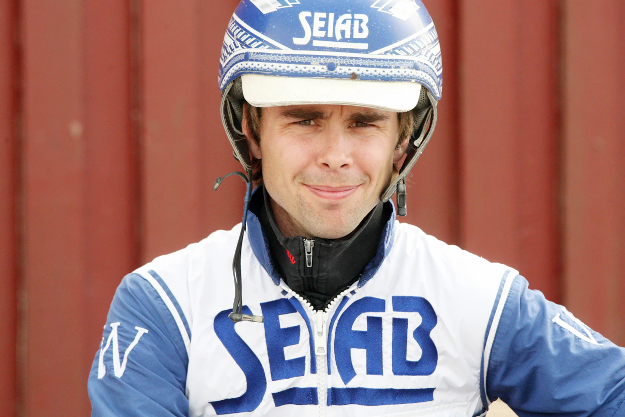 Daniel Wäjersten on menestynyt viime vuosina mahtavasti. Santtu Raitala ajaa derbyfinaalissa ensimmäistä kertaaa Wäjerstenin valmennettavalla.