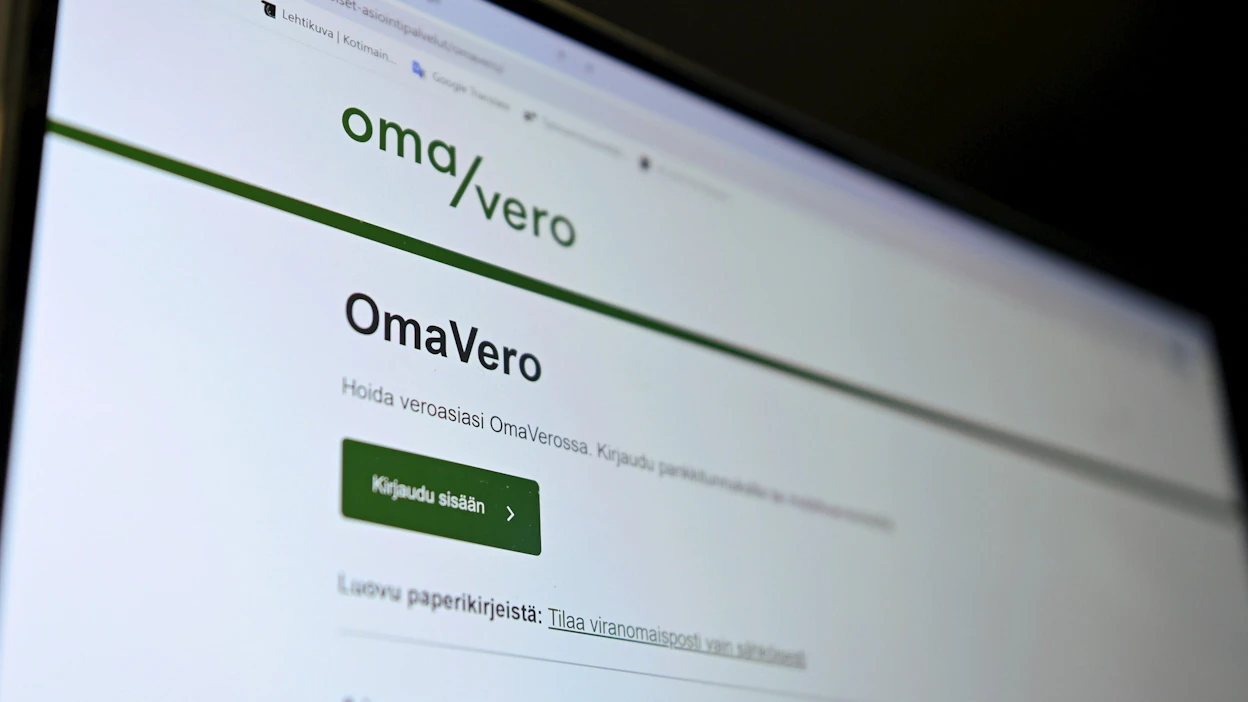 Verohallinto kehottaa myöhässä maksavia tarkistamaan maksutiedot Omaverosta, jotta myös viivästyskorko tulee maksettua.