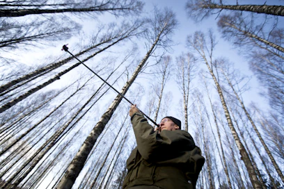 Metsänhoitaja Hannu Liljeroos on tilastoinut suomalaisia metsätilakauppoja jo yhdeksän vuoden ajan.