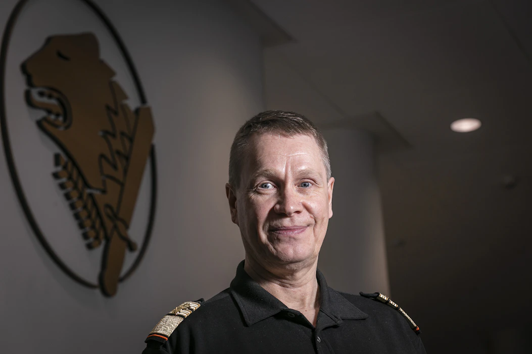 Suomessa turvallisuusviranomaiset pystyvät Markku Hassisen mukaan työskentelemään aidosti yhteistyössä. Se ei ole itsestäänselvää edes kaikissa Euroopan maissa, joissa viranomaiset saattavat jopa kilpailla keskenään.