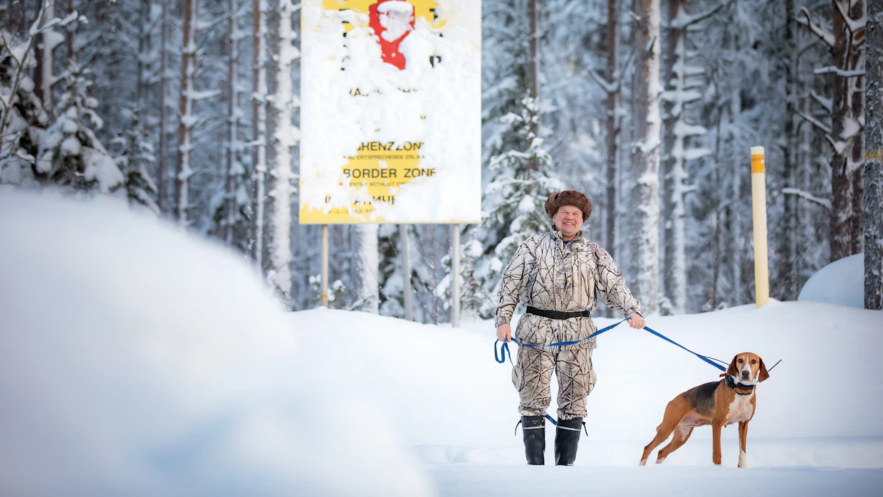 Ilomantsissa metsästettäessä rajavyöhyke on aina muistettava, jotta koira ei pääse livahtamaan väärälle puolelle rajaa.