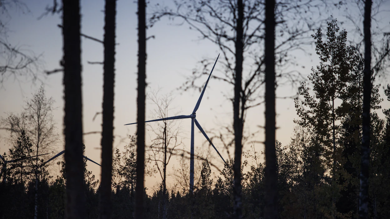 Tuulivoiman suojaetäisyys lähimpään asutukseen on Petteri Orpon (kok.) hallituksen pöydällä oleva asia.