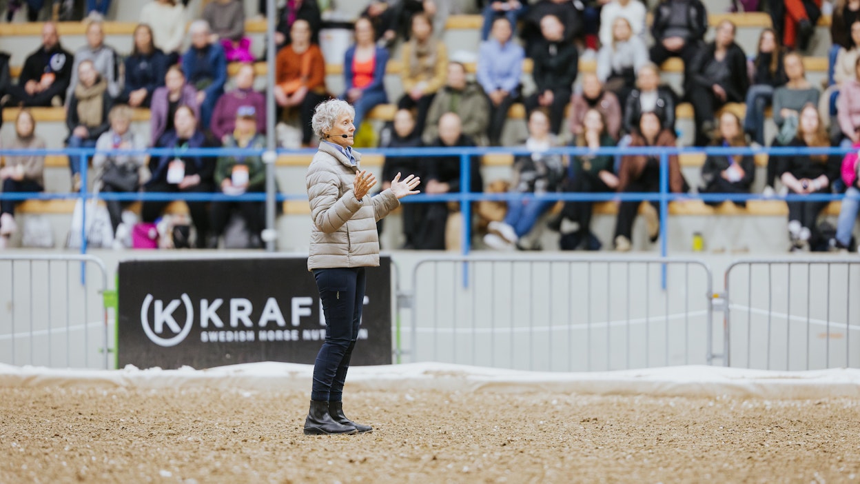 Maineikas valmentaja Mary Wanless oli ensimmäistä kertaa Suomessa.