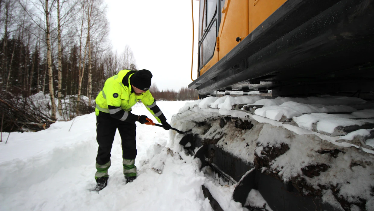 Korjuuolot ovat vaihdelleet vuodenvaihteen jälkeen -35 asteen pakkasesta suojasäähän. Paksustakaan lumihangesta ei ole vielä suurta haittaa, ellei se sisällä liikkumista hankaloittavia kerrostumia.