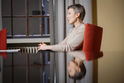 Vihreiden eduskuntaryhmän toinen puheenjohtaja Jenni Pitkosta voisi olla hyvä, jos maa- ja metsätalousministerin pestiä hoitaisi joku muu kuin keskustalainen ministeri. 