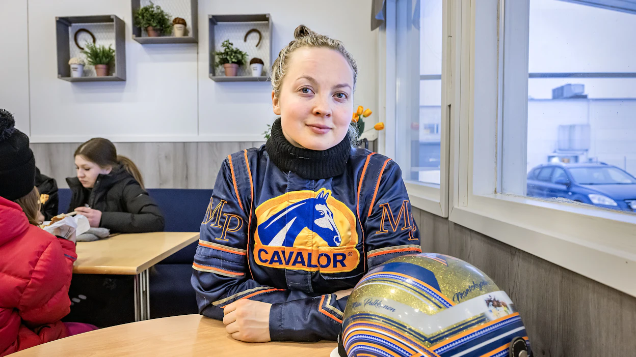 Miisa Pulkkanen kertoo toimivansa jatkossa erityisesti Kaarina-Seinäjoki-akselilla, lisäksi hän jatkaa opintoja Rovaniemellä.
