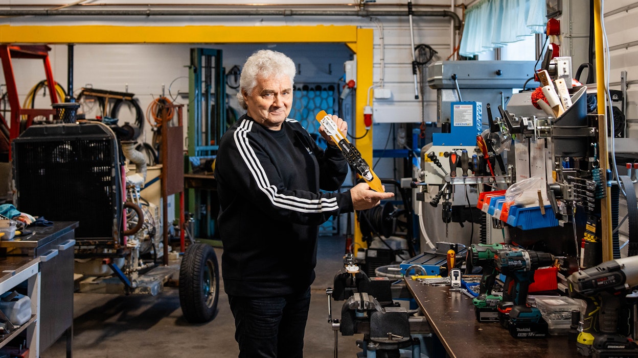 Jääkiito-retkiluistin on Avainlippu-tuote, kertoo yrittäjä Jukka Lahti. Retkiluistimia tilataan ympäri Suomea ja Ruotsiinkin, sekä harrastajille että lajissa kilpaileville.