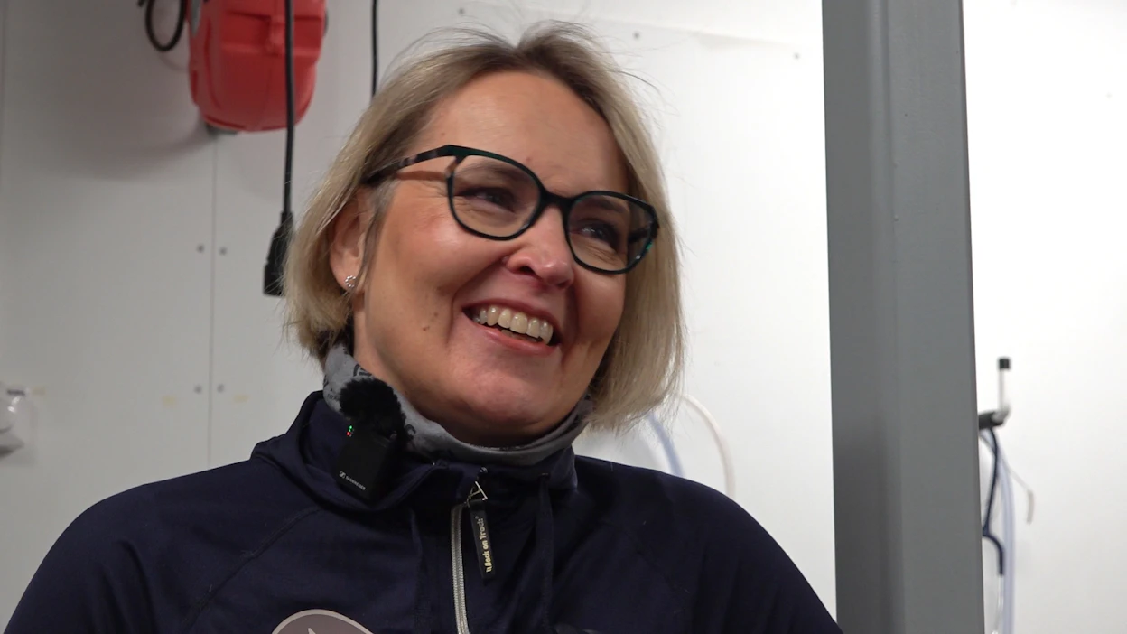 Eläinlääkäri ja Seinäjoen raviradan MVET-hevosklinikan johtaja Mari Vettenranta kertoo MT Hevoset ohjelmassa intohimoammatistaan ja monista eri puolista.