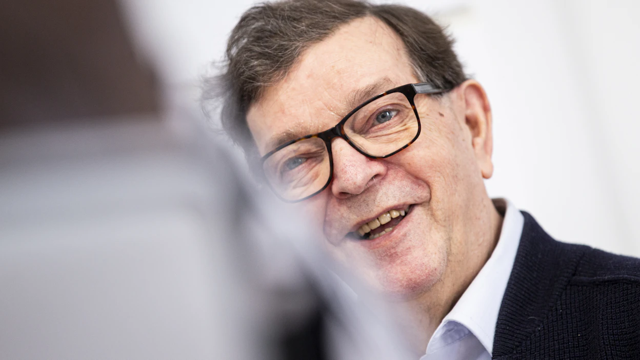 Suomen tulee huolehtia itsenäisyydestään ja säilyttää asemansa sotilaallisesti liittoutumattomana, puolueettomana maana, linjaa Paavo Väyrynen.