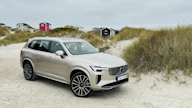 Volvo on päivittänyt XC90:n ja päättänyt jatkaa sen myyntiä polttomoottorilla 2030-luvulle.