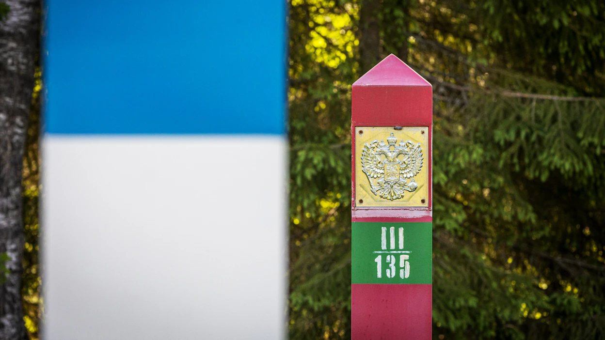 Pohjois-Karjalan rajavartiosto otti eilen iltapäivällä kiinni yhden henkilön, jota epäillään laittomasta valtakunnanrajan ylittämisestä Venäjältä Suomeen. LEHTIKUVA.