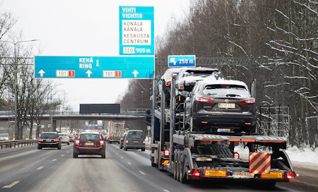 Etenkin henkilöautoilla matkustamisen turvallisuus on tänä vuonna parantunut.