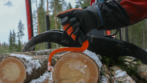 Logosol Smart Hook on hyvin yksinkertaisesti toteutettu. Silti sen muotoilussa on tehty mielenkiintoisia ratkaisuja, jotka paljastuivat Koneviestin kokeilussa.