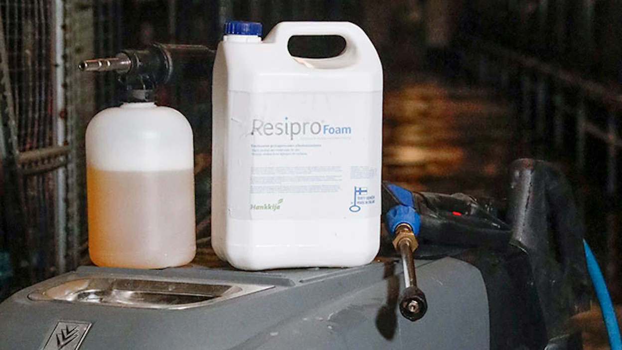 Resipro Foam on kehitetty yhteistyössä Kiilto Clean Oy:n kanssa.