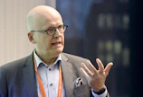 Tavoitteena on, että nämä panostukset kiihdyttävät teollisuuden uudistumista yrityksissä ja houkuttelevat lisäinvestointeja suoraan yrityksiin, sanoo VTT:n toimitusjohtaja Antti Vasara.