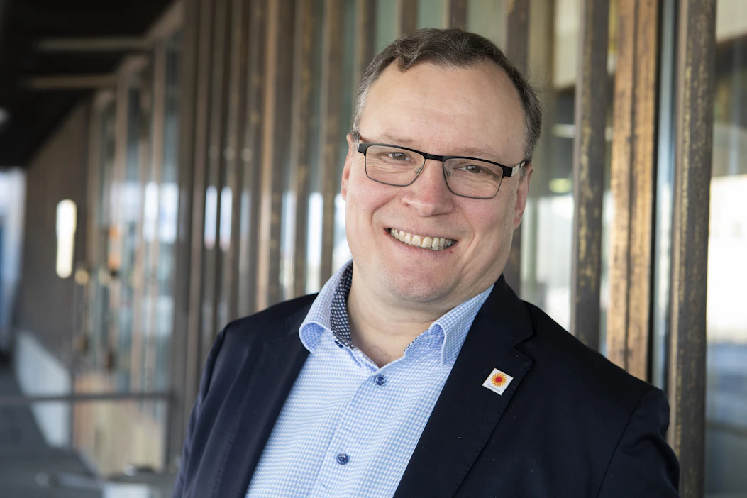 Pölkyn toimitusjohtajaksi nimitetyllä Jari Suomisella on taustallaan pitkä ura Stora Ensossa, muun muassa Forest-divisioonan johdossa.