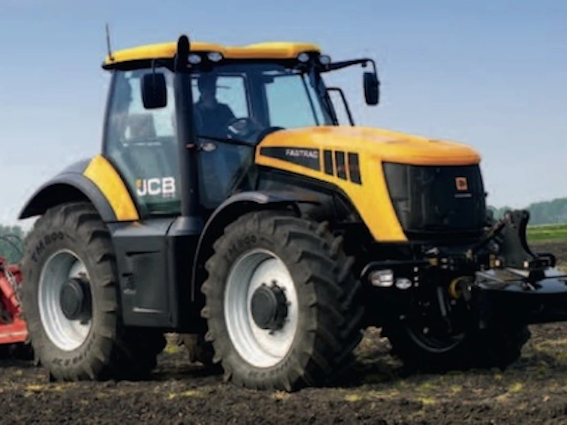 12JCB8280