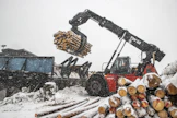 Versowoodin ja Keitele Groupin omistajat nousivat korkealle viime vuoden verotilastossa. Kuva Versowoodin Riihimäen tehtaalta.