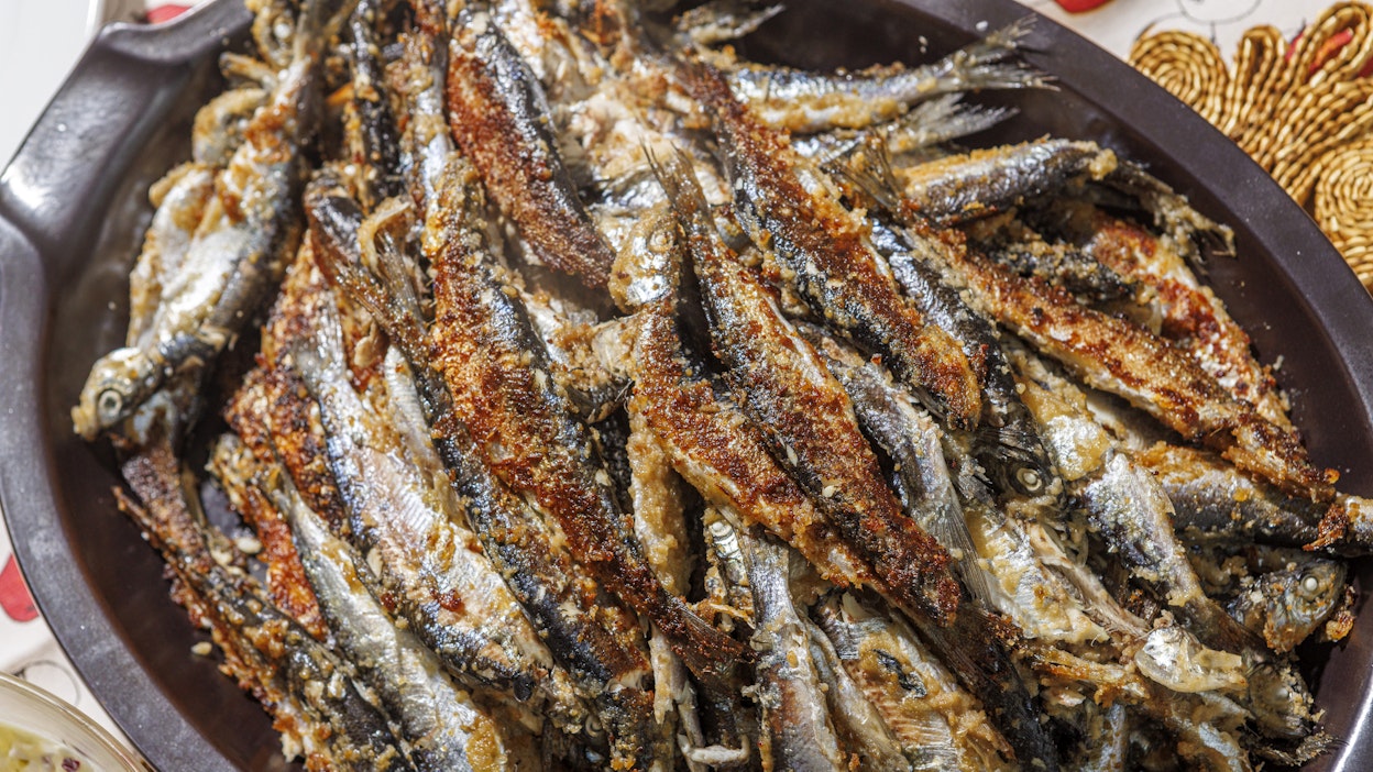 Eniten kotimaisesta kaupallisesta saaliista syötiin muikkua.