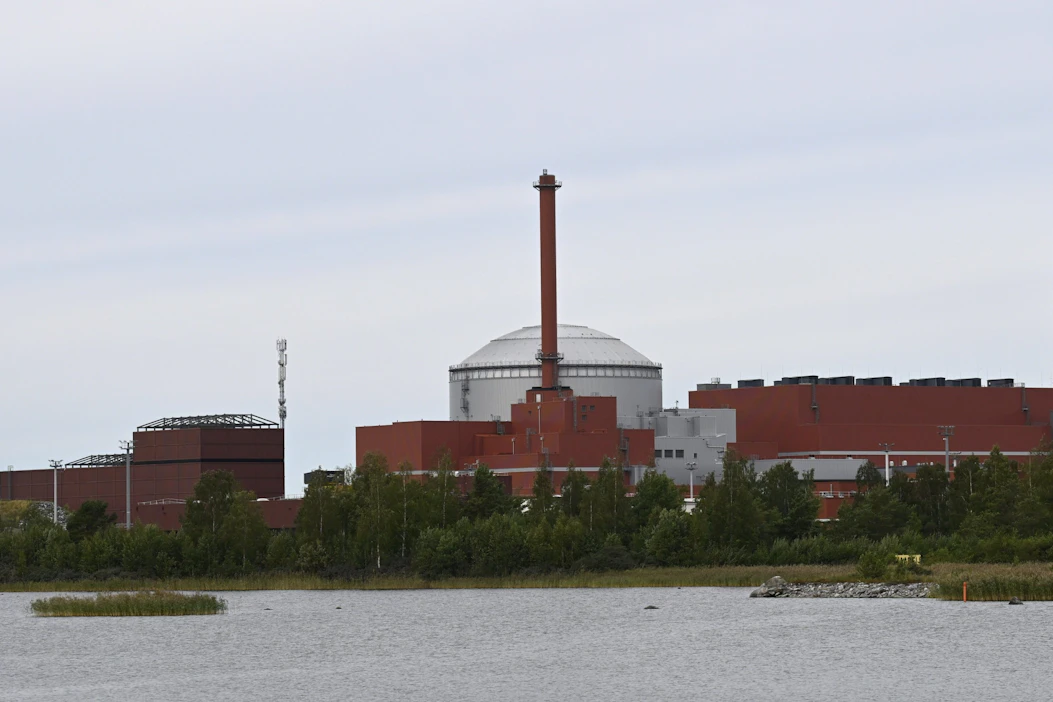 Olkiluoto 3:n sähköntuotanto keskeytyi automaattisesti puolilta päivin järjestelmän havaittua siinä vian. LEHTIKUVA / Markku Ulander.