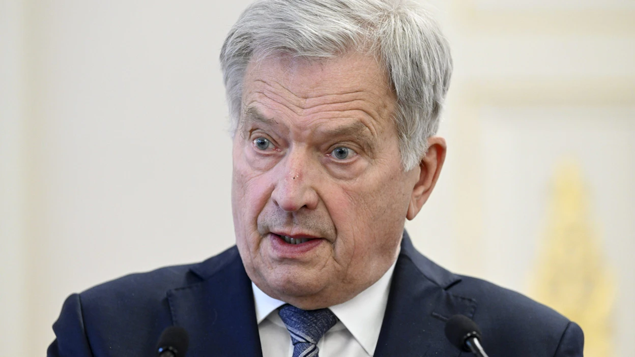 Sauli Niinistö kertoo olleensa jo pari vuotta sitten sitä mieltä, että miinoille olisi käyttöä. LEHTIKUVA / Heikki Saukkomaa.