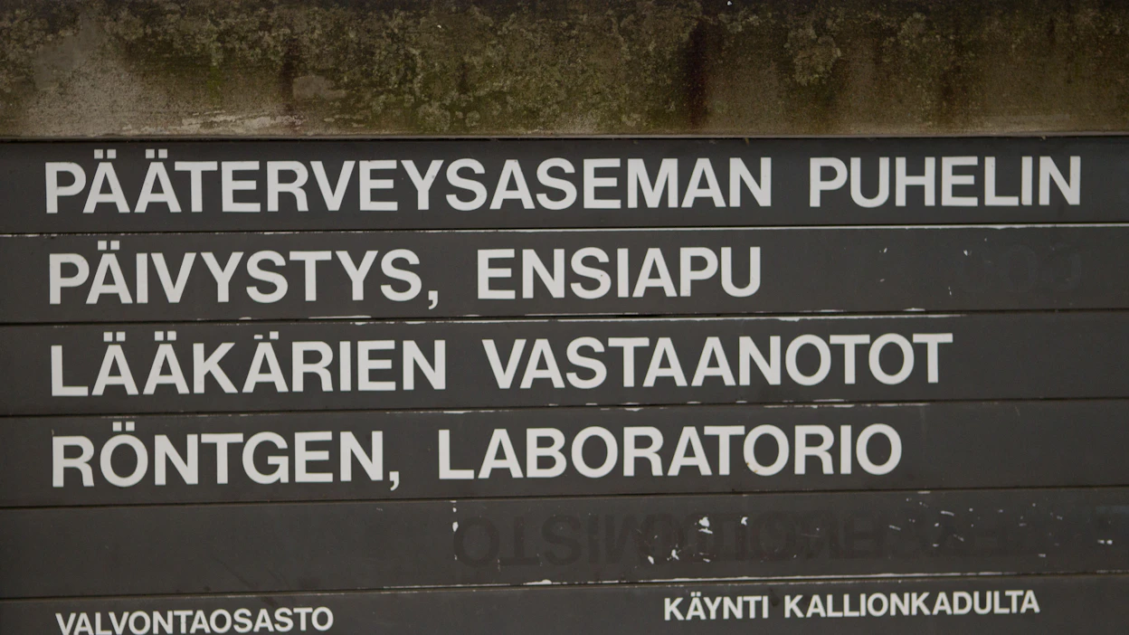 Kansanedustaja Hanna Huttusen (kesk.) mielestä Suomessa ei pidä tehdä lähipalvelujen lopettamisessa samoja virheitä kuin Ruotsissa.