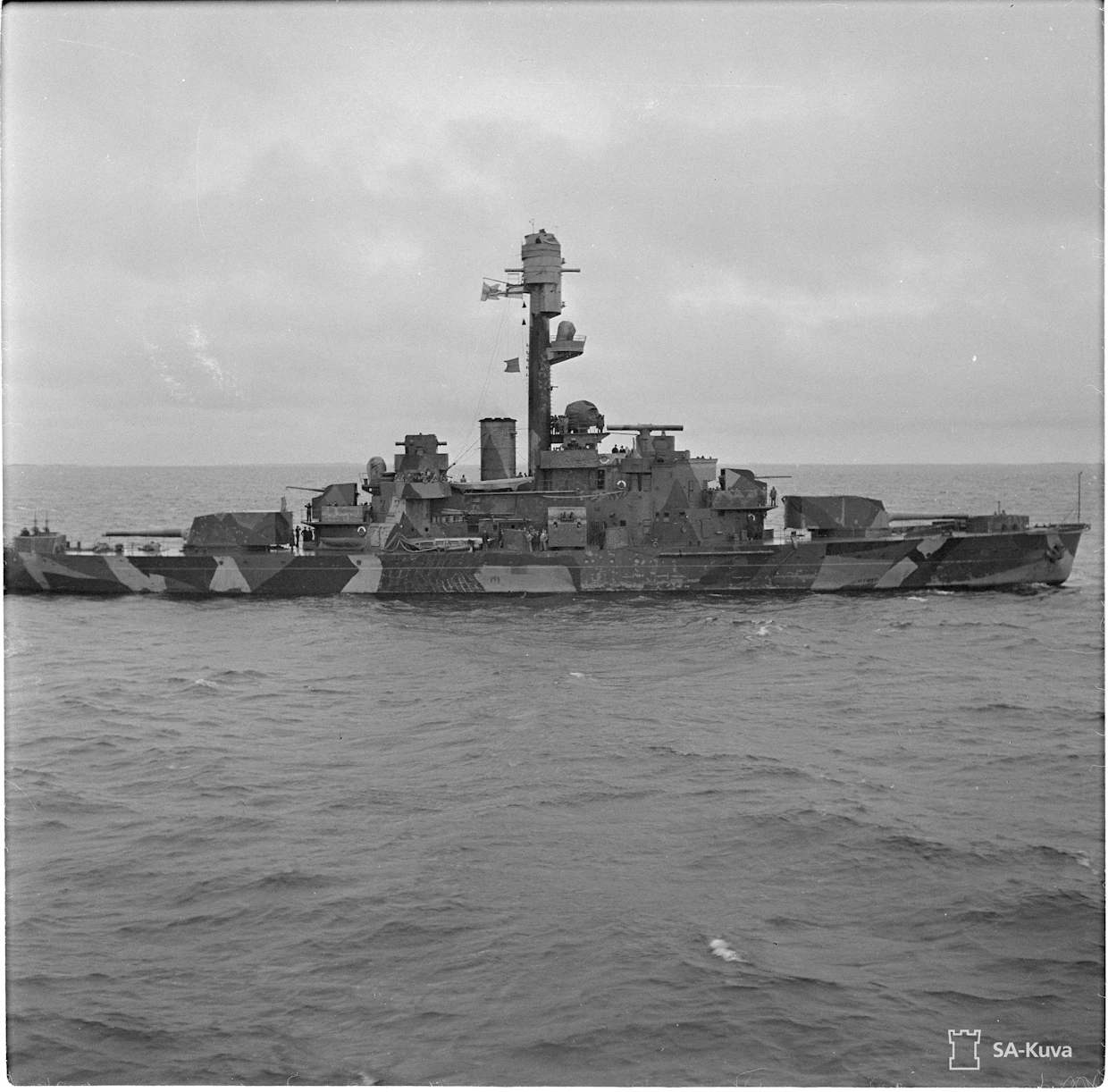 Panssarilaiva Ilmarinen elokuussa 1941.