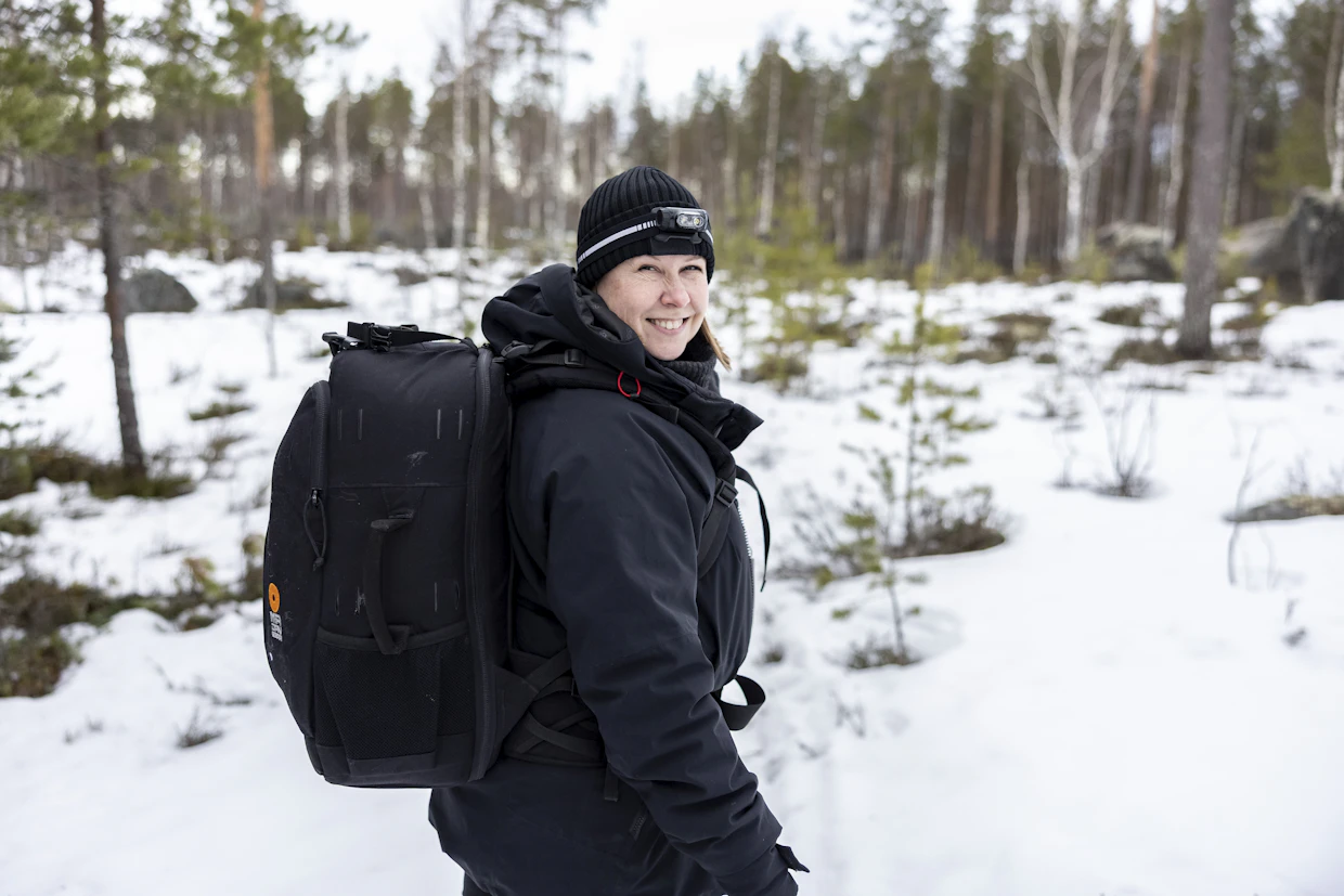 Mia Surakka omistaa miehensä kanssa metsäpalstan Pohjois-Pirkanmaalta.