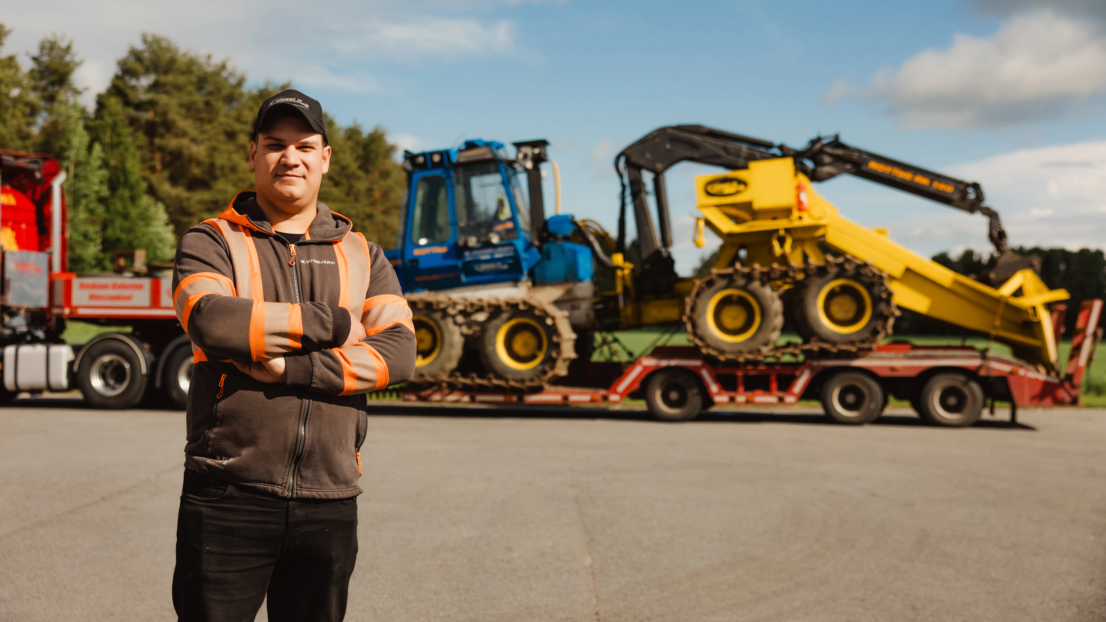 Suurin osa vinssattavista koneista, noin 80 prosenttia, on kaivinkoneita. Loput metsäkoneita ja muita kohteita, kertoo Vuorijärvi.