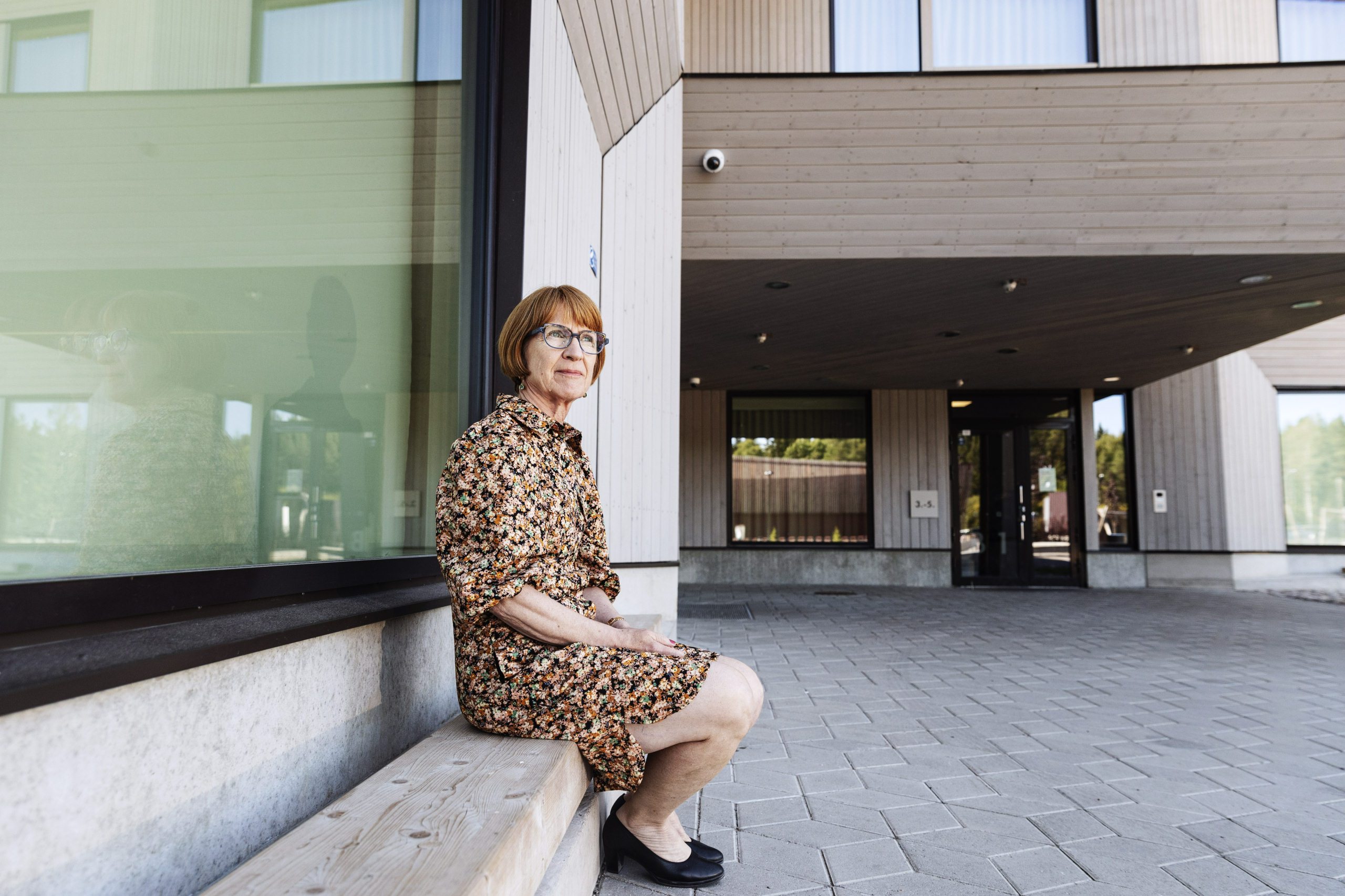 Suomalais-venäläisen koulun oppilasmäärä on rehtori Tuula Väisäsen mukaan pysynyt samana Venäjän hyökkäyksestä huolimatta, mutta yhteishaun hakijamäärä koulun lukioon oli aikaisempia vuosia pienempi. 