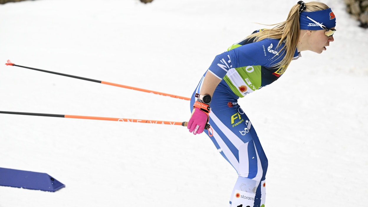 Jasmi Joensuu on yksi maastohiihdon naisten 10 kilometrin vapaan hiihtotavan MM-kilpailuun nimetyistä. LEHTIKUVA / Vesa Moilanen. 