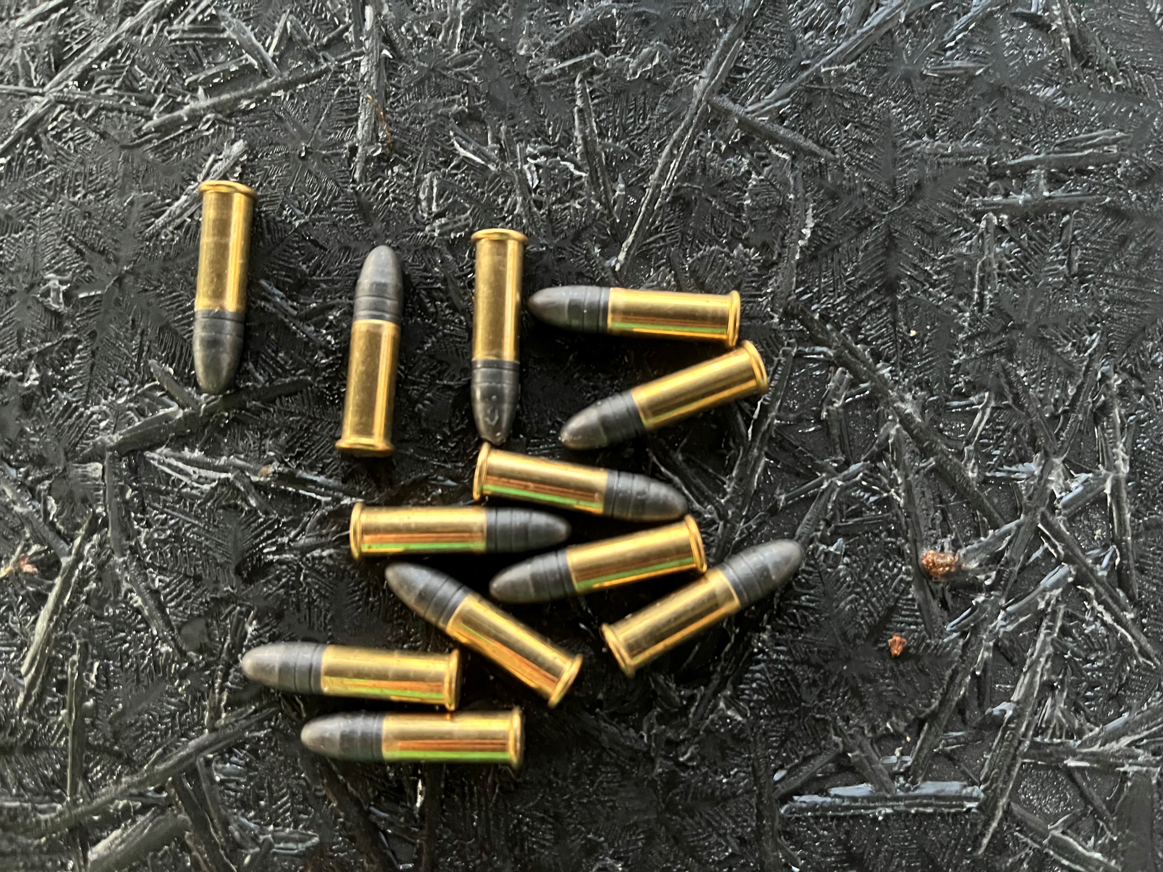 Uusimpiin muutoksiin kuuluvat entistä pidemmät siirtymäajat lyijyluodeille, kuten .22 LR kaliiperin patruunoille. 